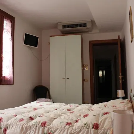 Della Pescheria Inn