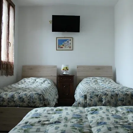 Della Pescheria Inn