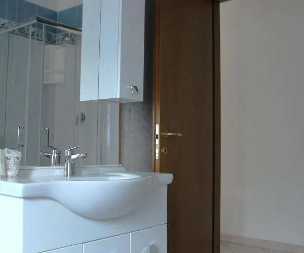 Della Pescheria * コマッキオ